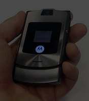   Motorola RAZR V3i  Motorola RAZR V3 Pink 